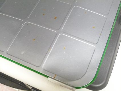 コンロのパネル／油ハネ