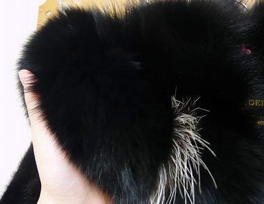 フードのトリミングもふわっふわ♪