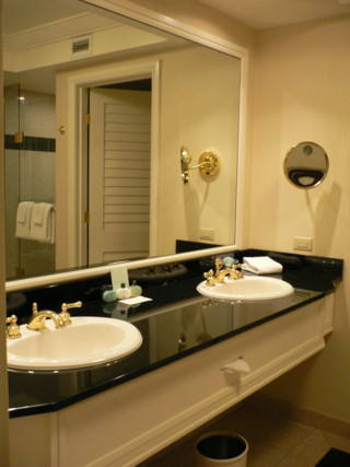 ホテルの洗面台.jpg