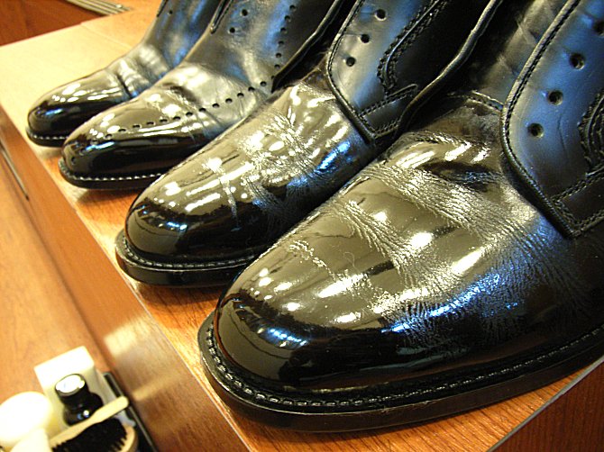 靴磨きのお店は10月1日開店 | ピカピカ靴磨き 花菱HANABISHIオーダースーツのデザイン紹介 - 楽天ブログ
