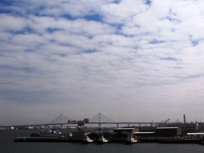 横浜港　空