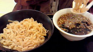 201104021059000.jpg