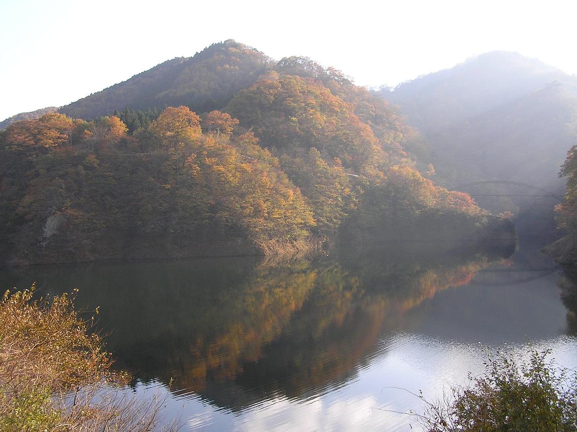 もみじ谷の紅葉－４