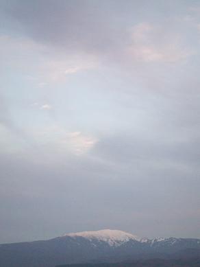 月山