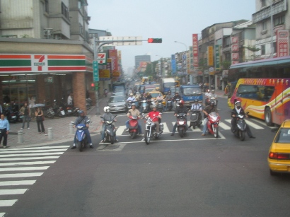 台湾の街並5(交差点)
