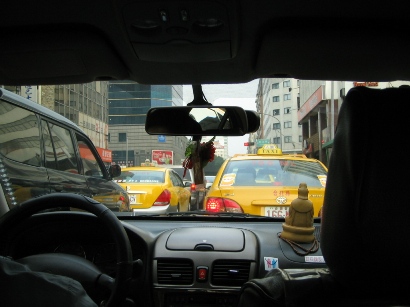 台湾の街並4(ﾀｸｼｰから)