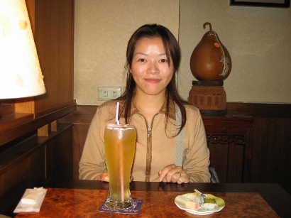 渡辺まりな推薦喫茶店（店内)