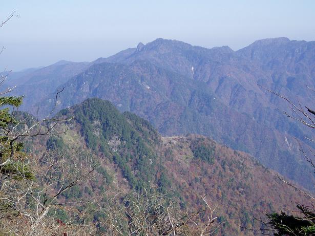 鉄山バリゴヤ稲村