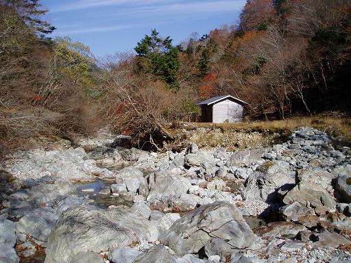 河原小屋