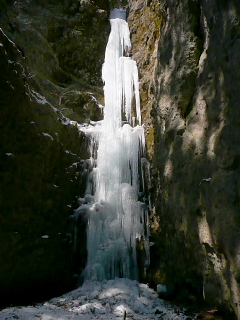 秘密の氷瀑１