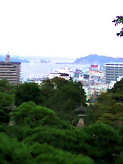 塩釜港を臨む