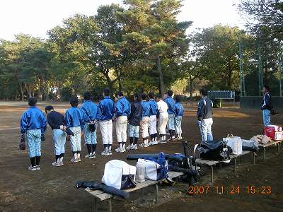 グランドへ感謝の礼