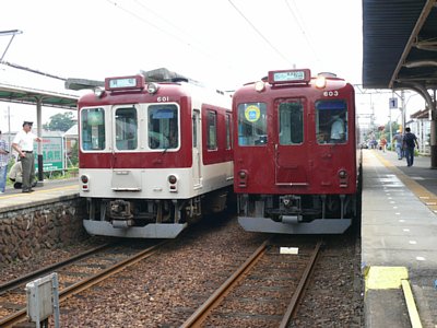 多度駅並び
