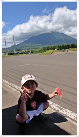 ぺい　スイカを食べる。.JPG