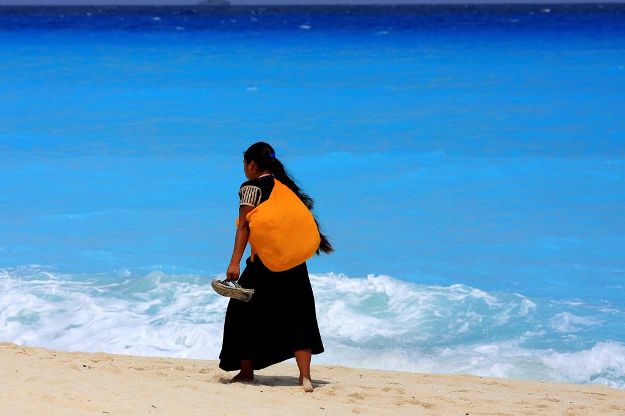 ++Mayan woman  beach in Cancun.jpg