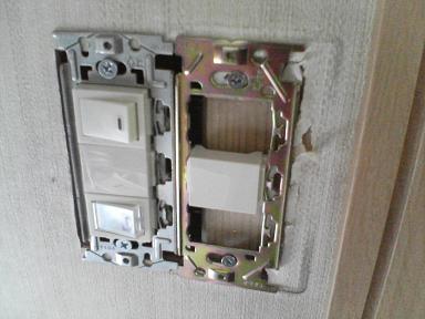 コンセント12012203