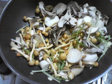 キノコ炒め12011502