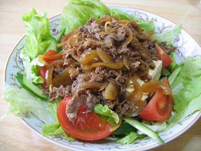 牛肉サラダ