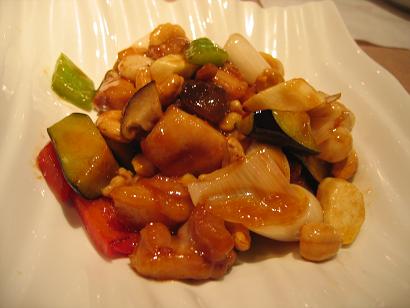 鶏とナッツの炒め