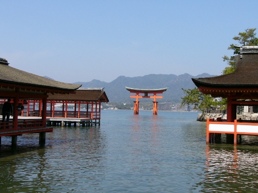 厳島神社