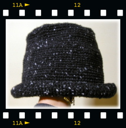 細編みの帽子