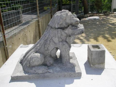 東風平シーサー南２