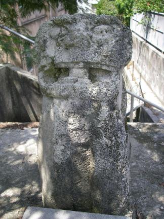 東風平シーサー東１