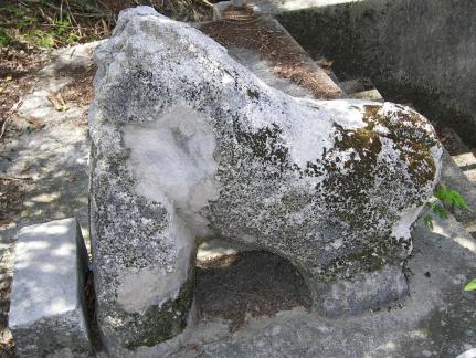 東風平シーサー東２