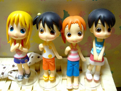 何とか戦隊みたい。