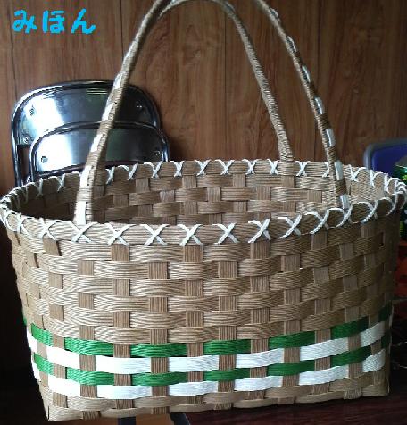 コレを見本に作りました。