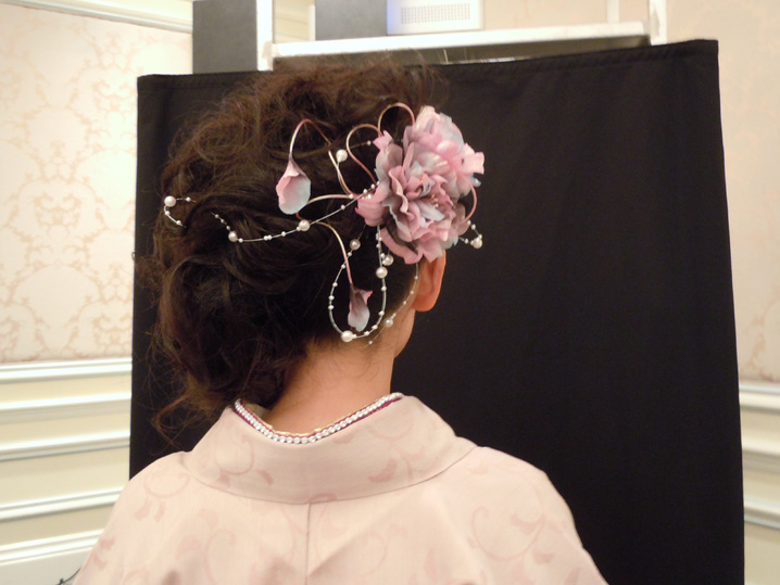日本和装修了パーティヘアスタイルバック