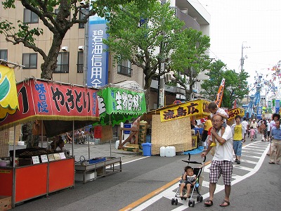 屋台がずらり