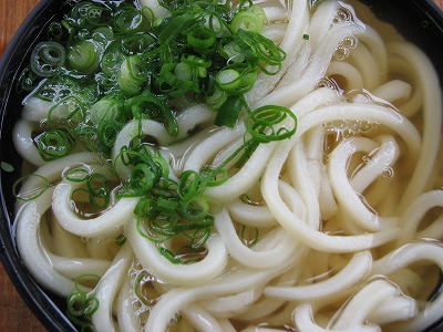 すうどん（かけうどん）　大盛り（２玉　２５０円）