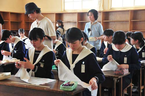 森迫永依 もりさこえい 少女たちの日記帳　ヒロシマ昭和２０年 セーラー服 女子中学生 