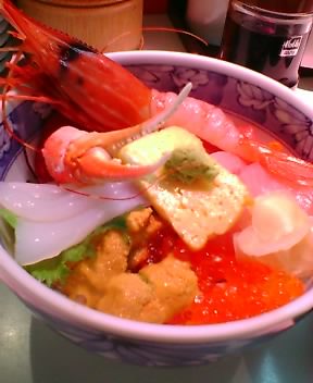 築地・季節の海鮮丼
