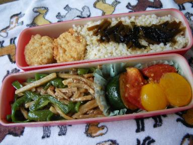 チンジャオロースと夏野菜焼き弁当