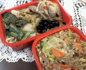 レタスチャーハン弁当