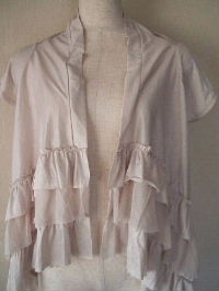 3段フリルカーデ1