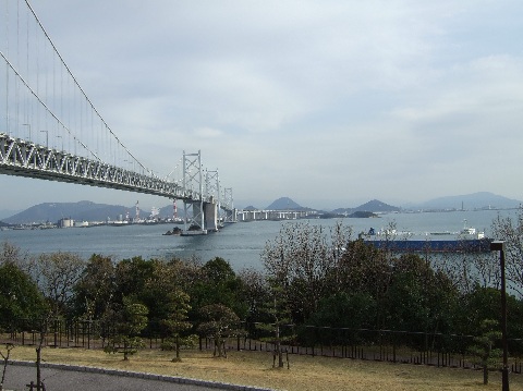 与島フィッシャーマンズワーフより北備讃瀬戸大橋１