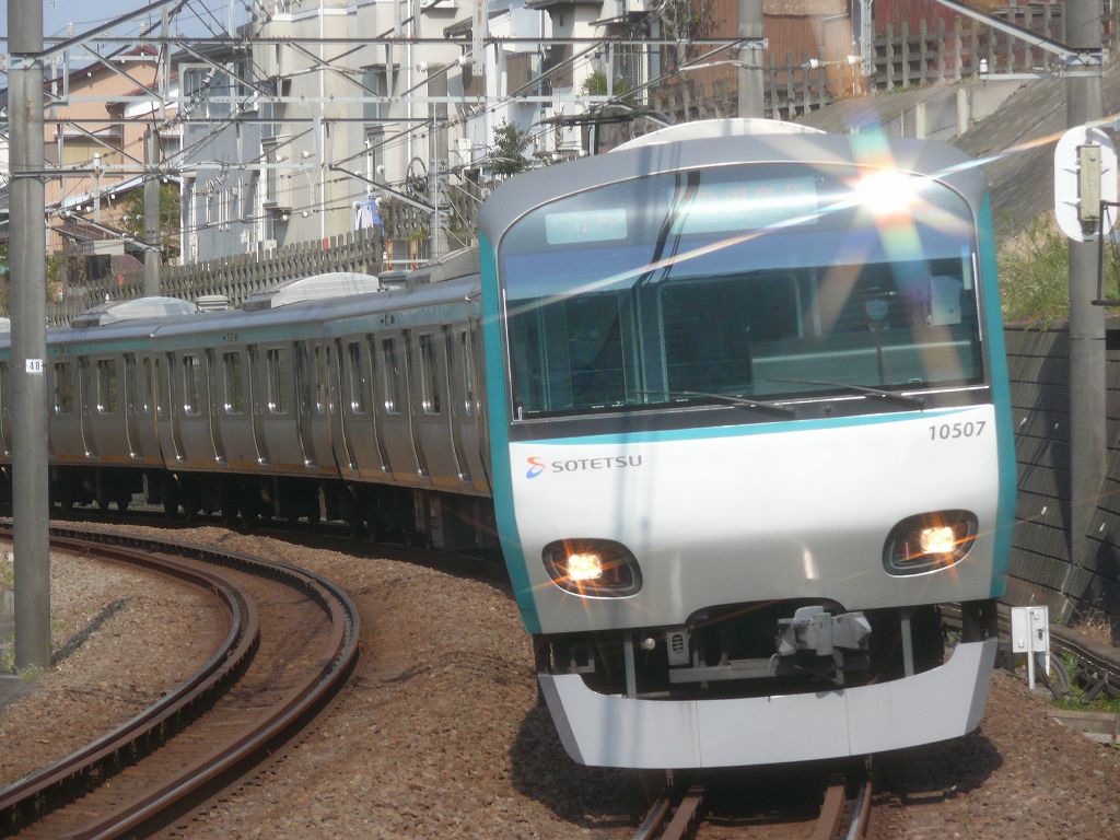 10707F