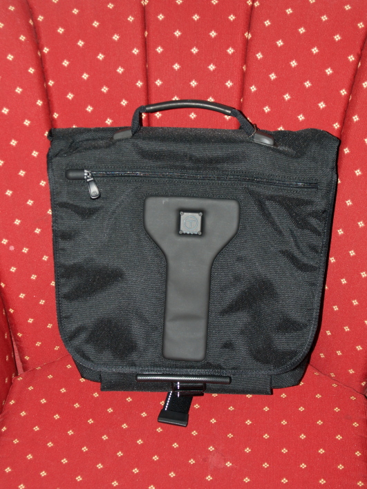 ☆Tumi T-Tech Adventure Convertible Computer Messenger Backpack | ホテル宿泊