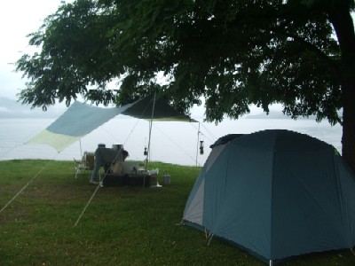 雨の洞爺湖キャンプ