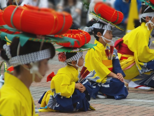 P8023595  しゃがんで待つ　2.jpg