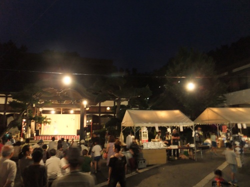 DSCF0731  舞台とテント.jpg