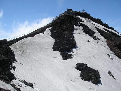 2011-07-02 富士山剣ヶ峰を仰ぐ