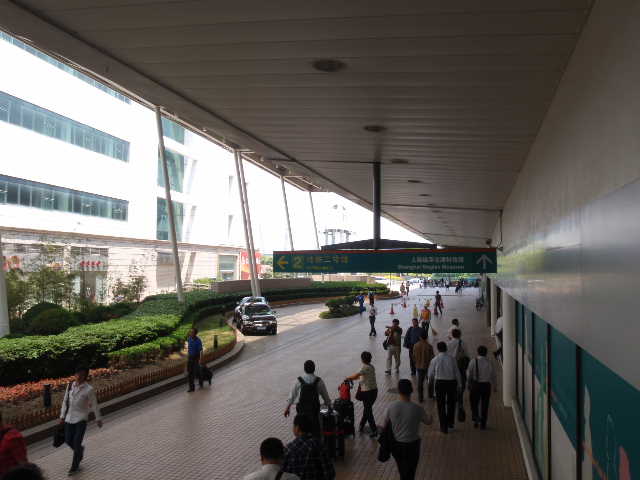 地下鉄へ乗り換え