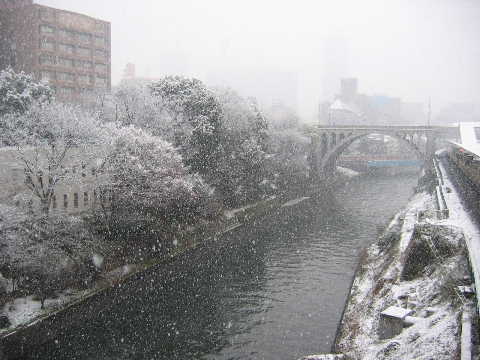 雪のお茶の水