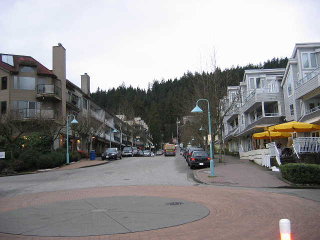 季節はずれのﾃﾞｨｰﾌﾟｺｰﾌﾞの町