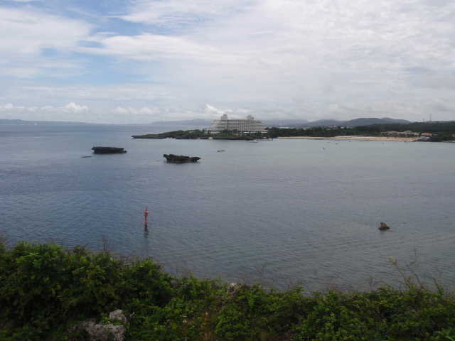 万座毛から・ｲﾝﾀｰｺﾝﾁﾈﾝﾀﾙﾎﾃﾙ