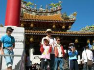 横浜中華街関帝廟前